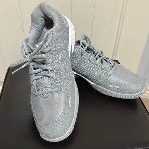 Pickleball shoes worn once size 9.5 women's